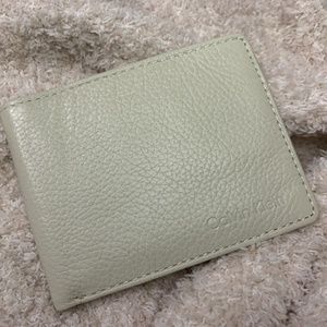 Calvin Klein - Men's Bifold Leather Wallet - White